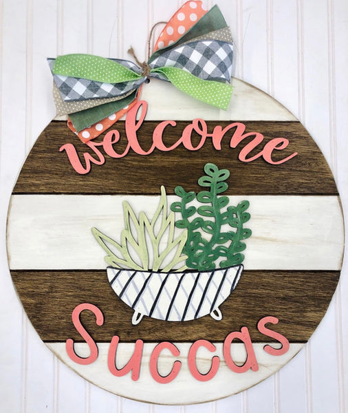 Welcome Succas Wooden Door Hanger